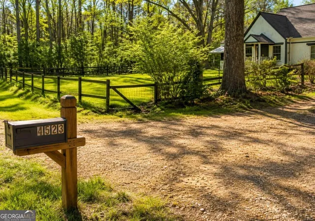 3rd image of 4523 Riverside Dr Sw, Lilburn, GA 30047 | MLS# 10772413