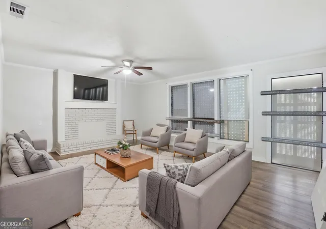 Photo 2 of Single family home for sale at 4756 Glenwood Rd, Decatur, GA 30035 | MLS# 10834801 | Listing updated on 2026-09-18