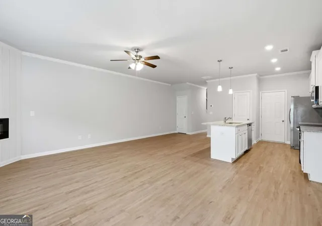 Photo 4 of Townhouse for sale at 5350 Fox Den Rd, Oakwood, GA 30566 | MLS# 10821203 | Listing updated on 2026-09-06