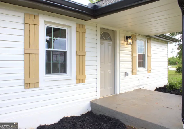 4th image of 55 Davis Mclendon Wy, Newnan, GA 30263 | MLS# 10808269