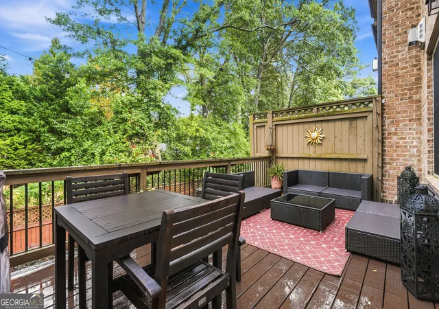 Photo 2 of Townhouse for sale at 519 Ansley Cir Ne, Atlanta, GA 30324 | MLS# 10799869 | Listing updated on 2026-10-27
