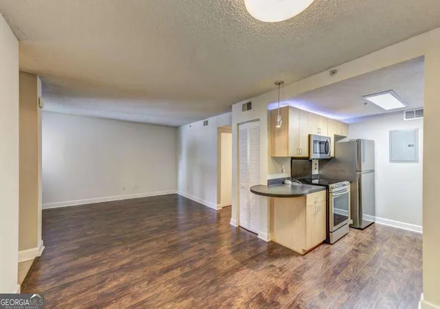2nd image of 381 Ralph Mcgill Blvd Se #E, Atlanta, GA 30312 | MLS# 10814373