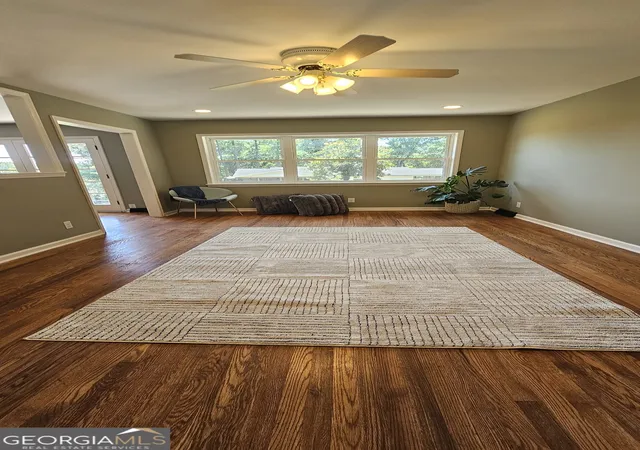 3rd image of 1305 Dana Dr, Dalton, GA 30720 | MLS# 10818239