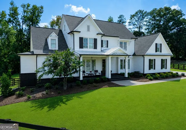 1st image of 678 Bit O'luck Dr, Suwanee, GA 30024 | MLS# 10827004