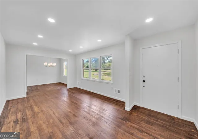 Photo 3 of Sale Pending at 119 Haywood Mcdonald Rd, Cochran, GA 31014 | MLS# 10820768 | Listing updated on 2026-09-21