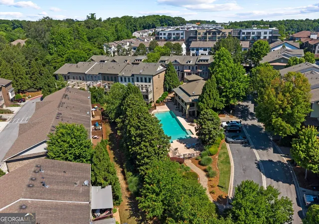 2nd image of 4805 W Vlg Wy SE, Smyrna, GA 30080