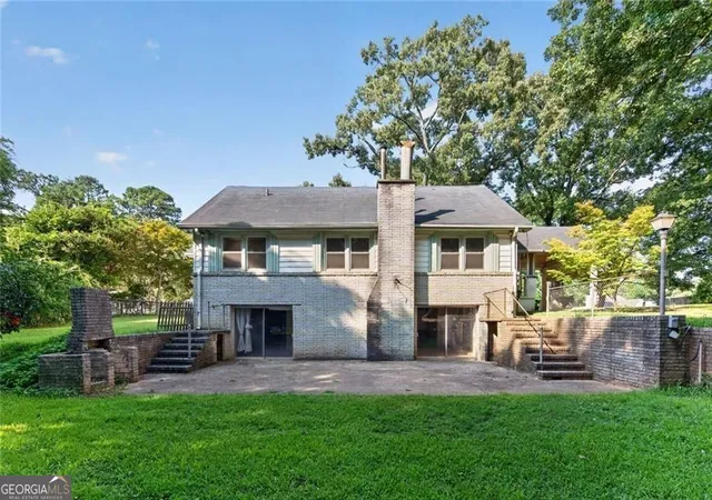 Photo 3 of Single family home for sale at 1885 Connally Dr, Atlanta, GA 30344 | MLS# 10830448 | Listing updated on 2026-10-06
