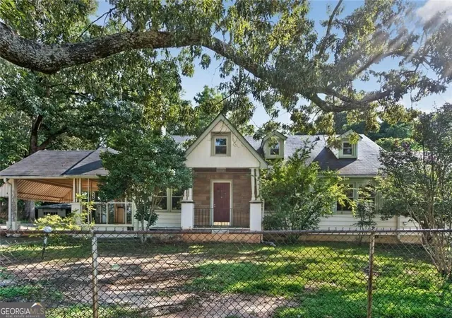 Photo 4 of Single family home for sale at 1885 Connally Dr, Atlanta, GA 30344 | MLS# 10830448 | Listing updated on 2026-10-06