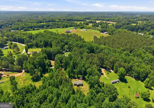 Homes for sale in Martin, GA | 490 Gumlog Creek Rd, Martin, GA 30557 | MLS# 10779944