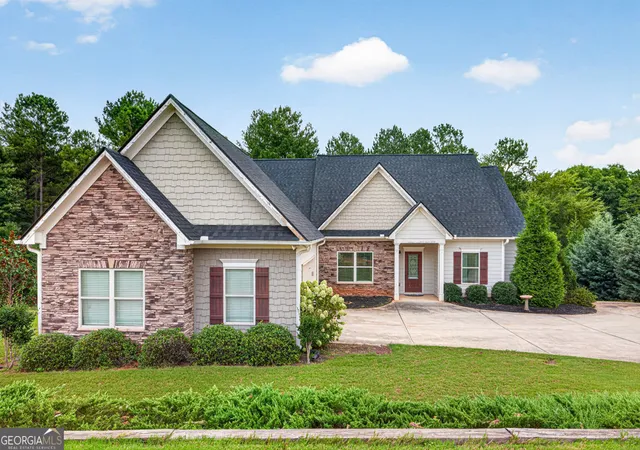 Photo 1 of Single family home for sale at 2854 Shadowstone Wy, Winder, GA 30680 | MLS# 10833734 | Listing updated on 2026-09-14