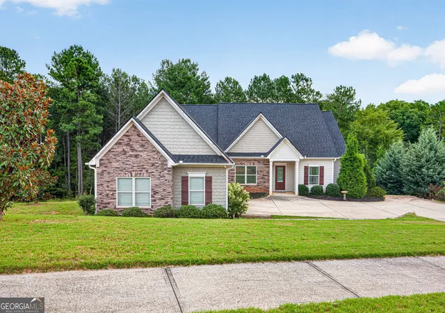 Photo 3 of Single family home for sale at 2854 Shadowstone Wy, Winder, GA 30680 | MLS# 10833734 | Listing updated on 2026-09-14