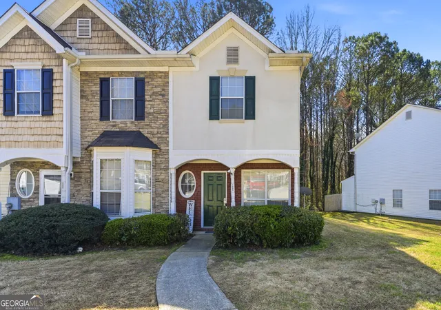 1st image of 1686 Camden Forrest Trl, Riverdale, GA 30296 | MLS# 10708805
