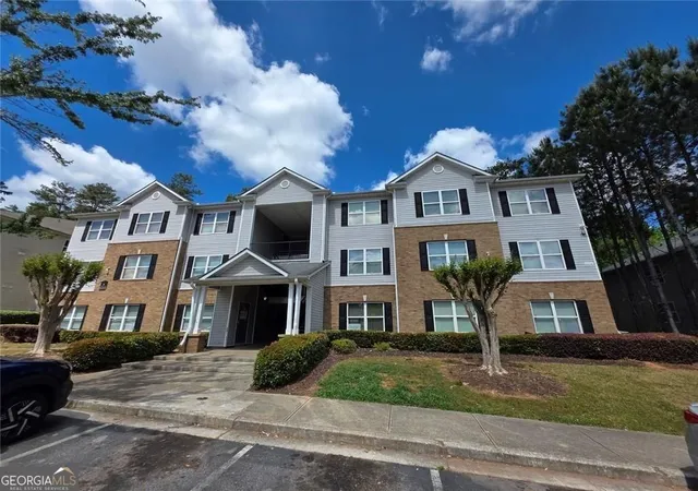 Photo 1 of Condo for sale at 6102 Fairington Ridge Cir, Lithonia, GA 30038 | MLS# 10836595 | Listing updated on 2026-09-14