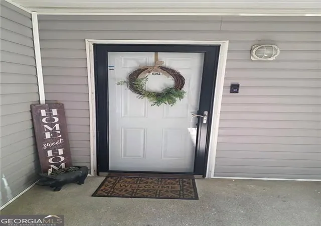 Photo 2 of Condo for sale at 6102 Fairington Ridge Cir, Lithonia, GA 30038 | MLS# 10836595 | Listing updated on 2026-09-14