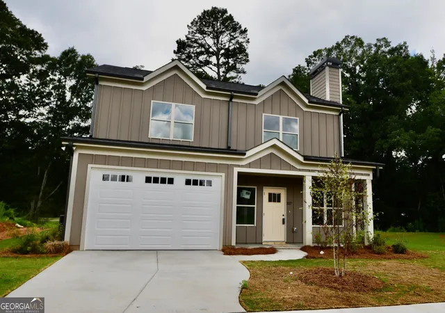 Photo 2 of Single family home for sale at 327 Andover Dr, Athens, GA 30607 | MLS# 10646334 | Listing updated on 2026-07-26
