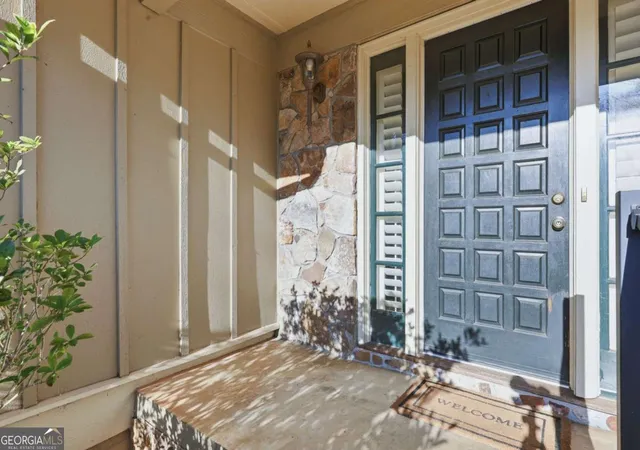 Photo 3 of Sale Pending at 2224 Colonial Dr, Gainesville, GA 30501 | MLS# 10662283 | Listing updated on 2026-09-06
