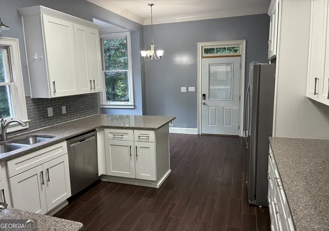 Photo 3 of Single family home for sale at 110 Regal Oak, Tyrone, GA 30290 | MLS# 10817039 | Listing updated on 2026-09-02