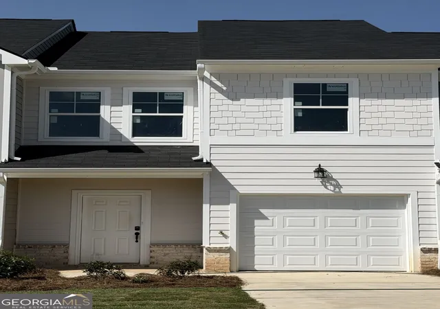 1st image of 327 Rolling Green Rd, Adairsville, GA 30103 | MLS# 10823501
