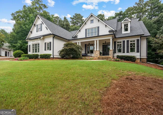 Photo 2 of Mansion for sale at 120 Crystal Ct, Tyrone, GA 30290 | MLS# 10815706 | Listing updated on 2026-09-04