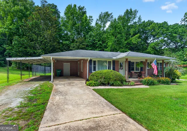 2nd image of 512 Church St, Palmetto, GA 30268 | MLS# 10812119