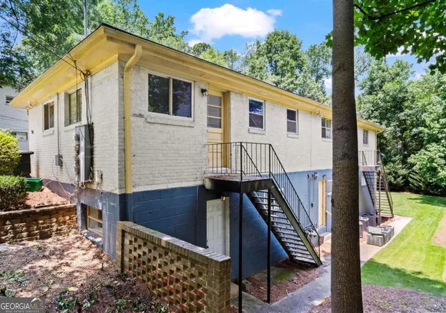 4th image of 545 Oakview Rd, Decatur, GA 30030 | MLS# 10799598