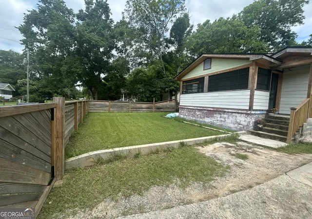 Photo 3 of Single family home for sale at 533 Grenada Ter, Macon, GA 31206 | MLS# 10777898 | Listing updated on 2026-06-17