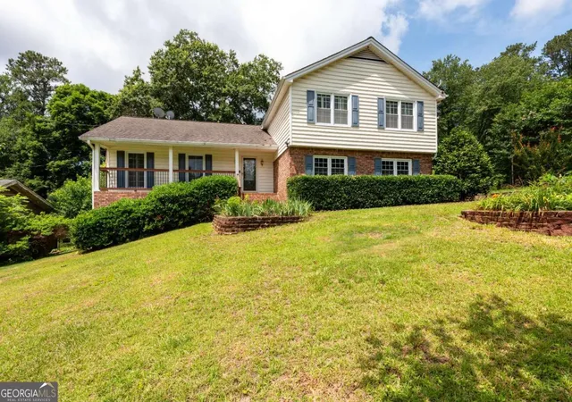 1st image of 721 Dorsey Cir Sw, Lilburn, GA 30047 | MLS# 10791218