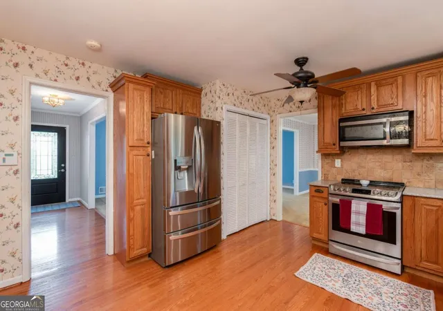 Photo 4 of Sale Pending at 721 Dorsey Cir SW, Lilburn, GA 30047 | MLS# 10791218 | Listing updated on 2026-09-23