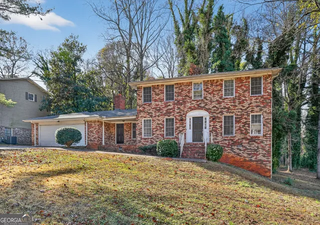 Photo 3 of Sale Pending at 4157 Autumn Hl Dr, Stone Mountain, GA 30083 | MLS# 10653890 | Listing updated on 2026-03-23