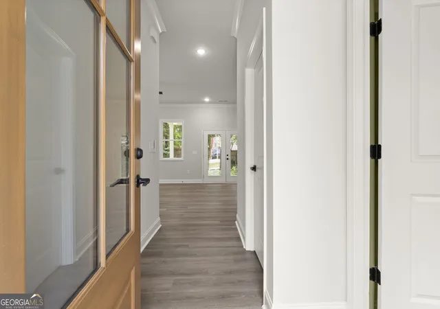 3rd image of 6490 Battery Pt, Stone Mountain, GA 30087 | MLS# 10819734
