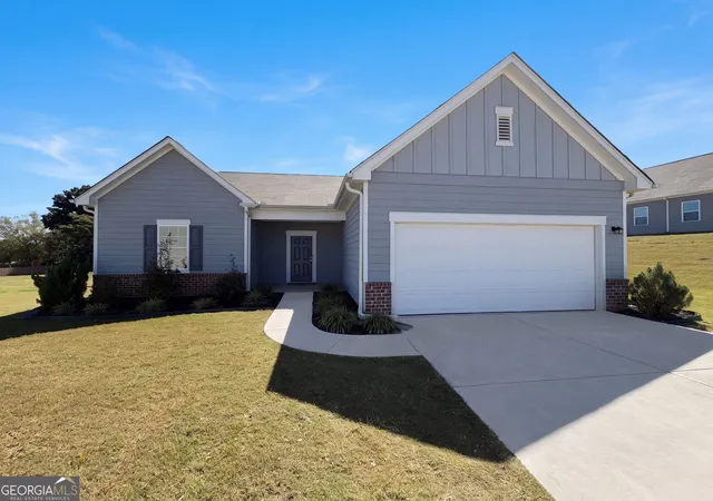 Photo 1 of Single family home for sale at 62 Pond Ct, Hoschton, GA 30548 | MLS# 10858278 | Listing updated on 2026-10-30