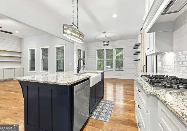Photo 3 of Single family home for sale at 180 Lawshe Farm Dr, Senoia, GA 30276 | MLS# 10832550 | Listing updated on 2026-09-08