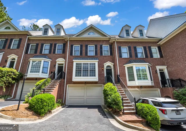 Townhouse for sale at 1735 Peachtree St NE #624, Atlanta, GA 30309 | MLS# 10818959