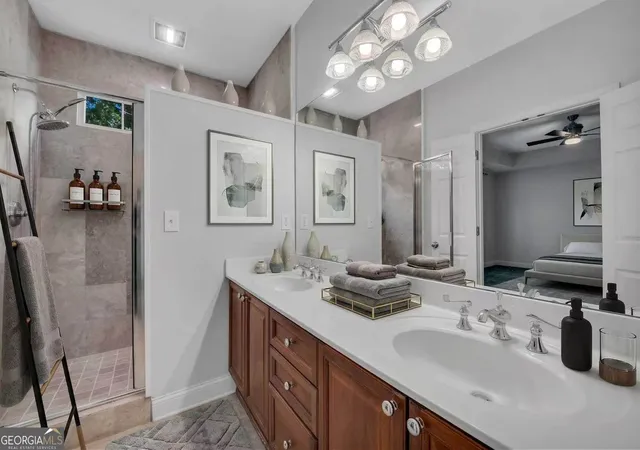 Photo 2 of Townhouse for sale at 1735 Peachtree St Ne #624, Atlanta, GA 30309 | MLS# 10818959 | Listing updated on 2026-09-05