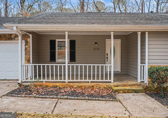 4th image of 4770 Cedar Brook Dr Se, Conyers, GA 30094 | MLS# 10695930