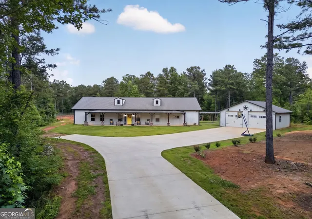 Homes for sale in Roopville, GA | 1401 Needmore Rd, Roopville, GA 30170 | MLS# 10777945