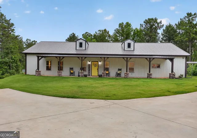 Homes for sale in Roopville, GA | 1401 Needmore Rd, Roopville, GA 30170 | MLS# 10777945