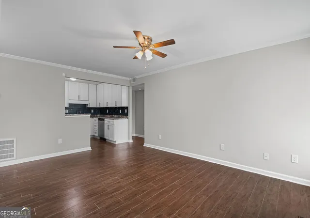 5th image of 1484 Branch Dr, Tucker, GA 30084 | MLS# 10813593