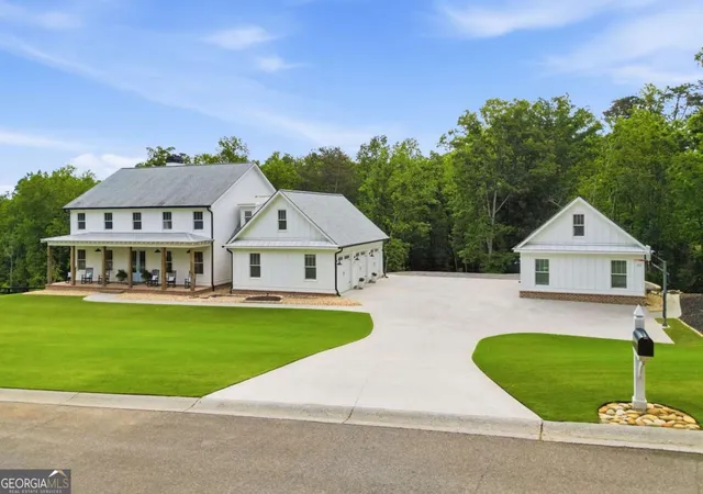 2nd image of 180 Laurel Ridge Ln, Ball Ground, GA 30107 | MLS# 10757984