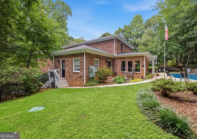 3rd image of 661 Wellington Dr, Winder, GA 30680 | MLS# 10809345