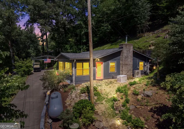 Photo 1 of Single family home for sale at 162 Hiawassee River Road Road, Brasstown, NC 28902 | MLS# 10834223 | Listing updated on 2026-08-27