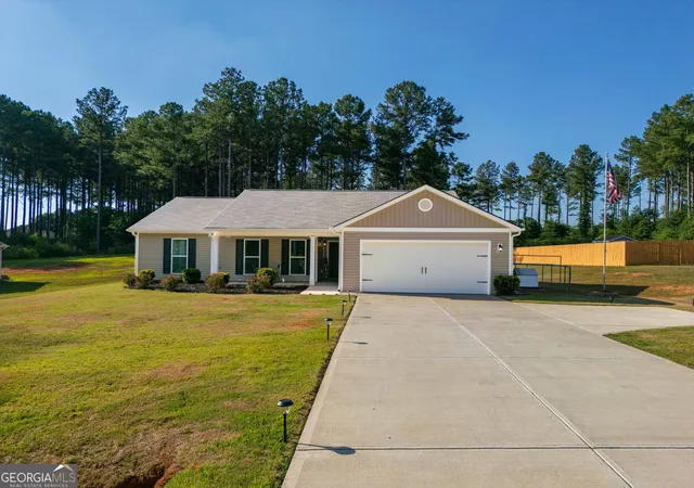 Homes for sale in Hartwell, GA | 648 Walnut Dr, Hartwell, GA 30643 | MLS# 10802829