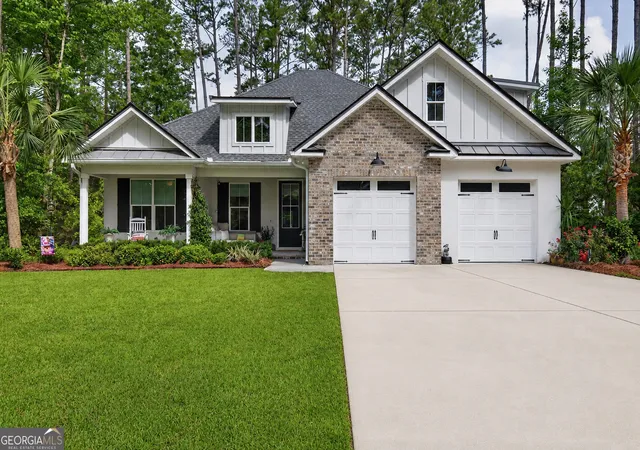 Homes for sale in Waverly, GA | 218 Eagle Crest Dr, Waverly, GA 31565 | MLS# 10780898