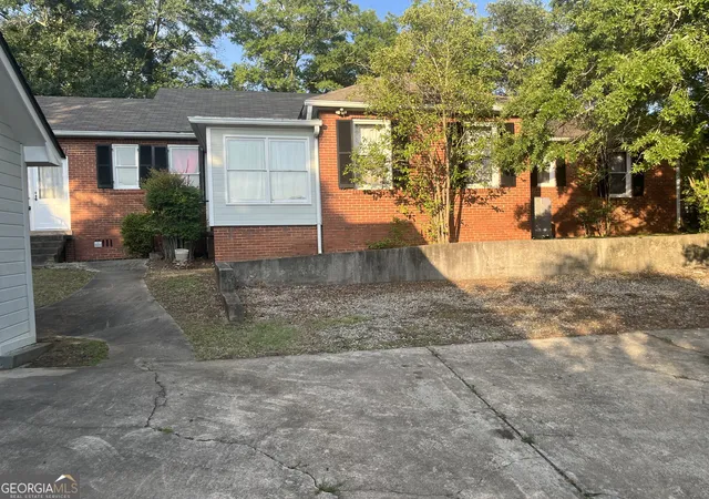 Homes for sale in Milledgeville, GA | 400 N Jefferson St, Milledgeville, GA 31061 | MLS# 10790839