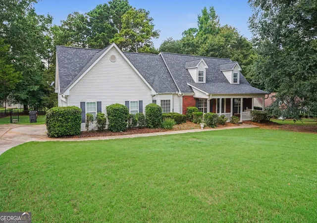 Photo 2 of Single family home for sale at 306 Park Chase Ct, Griffin, GA 30224 | MLS# 10808715 | Listing updated on 2026-09-14