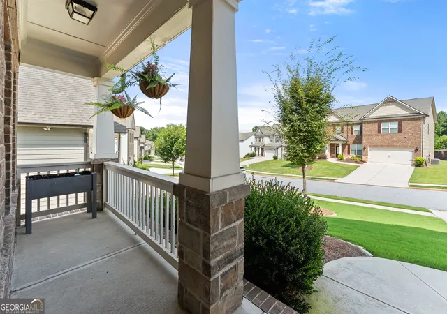 Photo 3 of Single family home for sale at 7129 Birch View Ct, Flowery Branch, GA 30542 | MLS# 10825698 | Listing updated on 2026-08-31