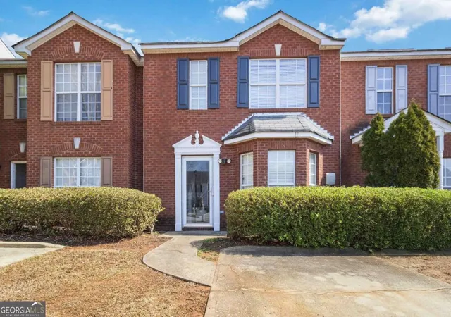 1st image of 5559 Strathmoor Manor Cir, Lithonia, GA 30058 | MLS# 10771628