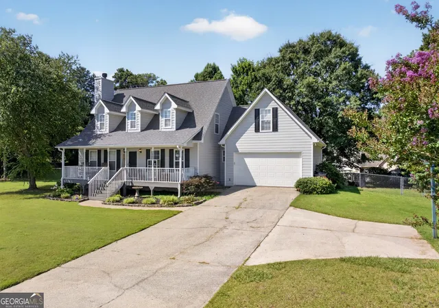 Photo 2 of Single family home for sale at 481 Lisa Cir, Winder, GA 30680 | MLS# 10809551 | Listing updated on 2026-09-01