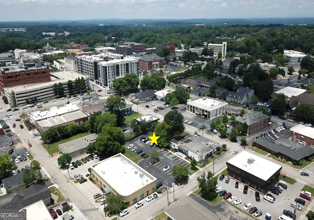 4th image of 412 Spring St Se, Gainesville, GA 30501 | MLS# 10787790