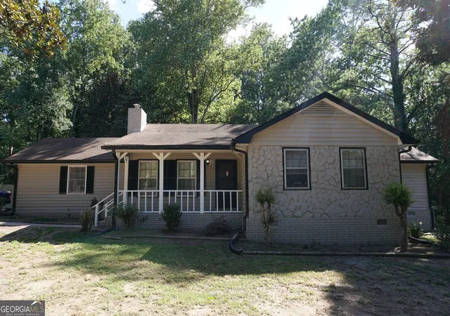 Photo 1 of Single family home for sale at 9243 Seminole Rd, Jonesboro, GA 30236 | MLS# 10684802 | Listing updated on 2026-09-04